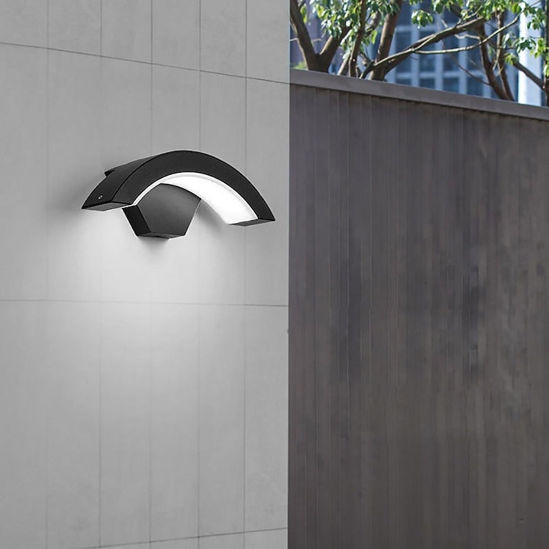 Modern Outdoor Wall Light | IP65 Waterproof Outdoor Wall Sconce with Elegant Curved Design for Stylish Exterior Ambiance 4