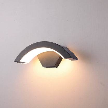 Modern Outdoor Wall Light | IP65 Waterproof Outdoor Wall Sconce with Elegant Curved Design for Stylish Exterior Ambiance 6