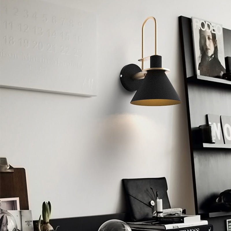 Mono Wall Lamp | Postmodern Metal Wall Light by Marco Bellini 0